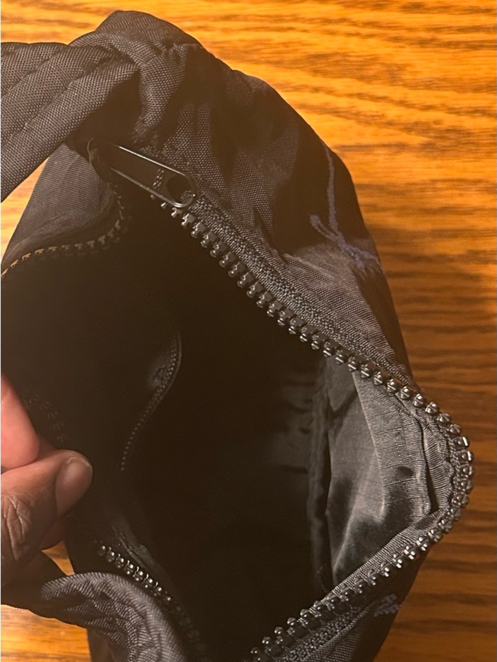 Black Bag - Picture 4 of 5